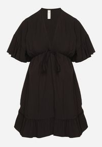 Born2be - Czarna Nietoperzowa Sukienka z Wiskozą o Rozkloszowanym Kroju z Falbanką Tullimi. Okazja: na co dzień. Typ kołnierza: dekolt w kształcie V. Kolor: czarny. Materiał: wiskoza. Styl: elegancki, casual #2