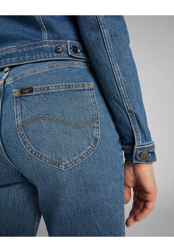 Lee - LEE RIDER JACKET DAMSKA KURTKA JEANSOWA WORN IRIS L54MMWQW 112140282. Materiał: jeans