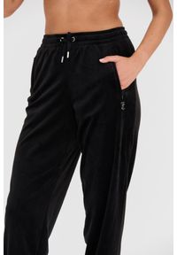 Juicy Couture - JUICY COUTURE Czarne damskie spodnie dresowe Lilian Jogger, Rozmiar XS. Kolor: czarny. Materiał: dresówka #4
