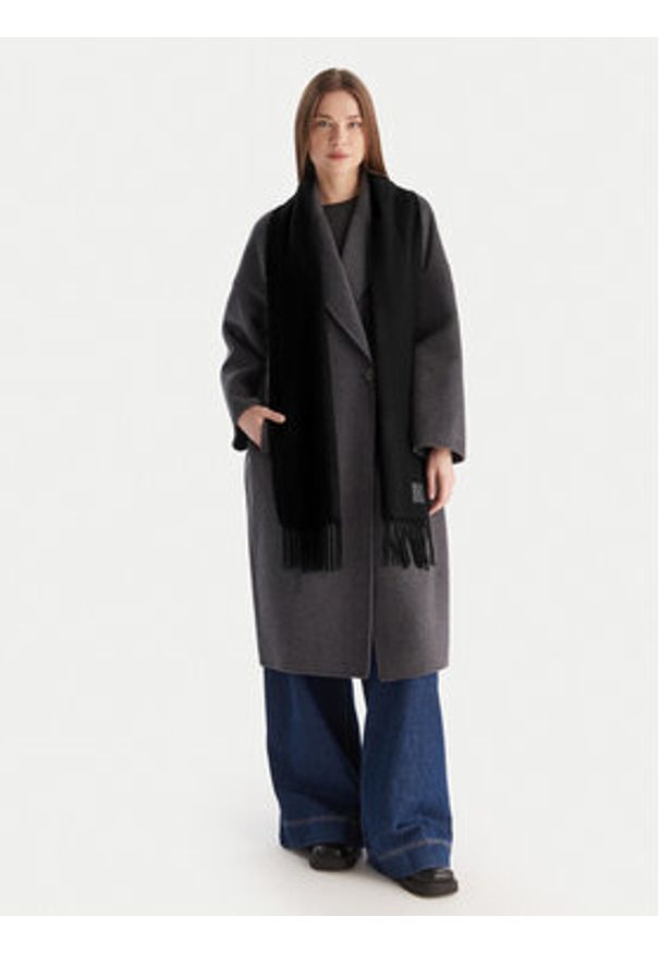 Calvin Klein Szalik Emblem LV04D8015G Czarny. Kolor: czarny. Materiał: kaszmir