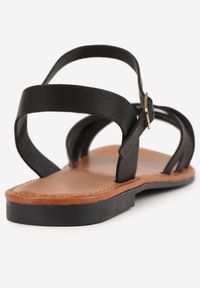 Born2be - Czarne Sandały na Płaskiej Podeszwie ze Splątanymi Paskami Catalia. Okazja: na co dzień, na randkę, na spacer. Zapięcie: pasek. Kolor: czarny. Wzór: paski. Sezon: lato. Obcas: na płaskiej podeszwie. Styl: elegancki, casual #4
