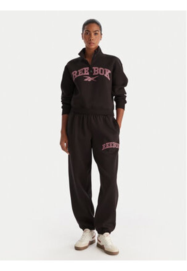 Reebok Bluza Tatty RK25167CCW Brązowy Regular Fit. Kolor: brązowy. Materiał: syntetyk