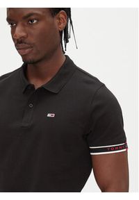 Tommy Jeans Polo Flag Cuff DM0DM21306 Czarny Slim Fit. Typ kołnierza: polo. Kolor: czarny. Materiał: bawełna #3