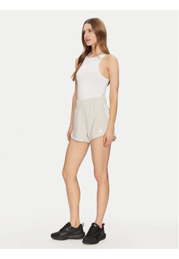 Adidas - adidas Szorty sportowe Pacer Training 3-Stripes JD2295 Beżowy Regular Fit. Kolor: beżowy. Materiał: syntetyk