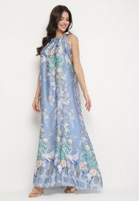 Born2be - Granatowa Satynowa Sukienka w Kwiaty z Ozdobnym Wiązaniem Fenasella. Okazja: na co dzień. Kolor: niebieski. Materiał: satyna. Wzór: kwiaty. Typ sukienki: proste. Styl: wizytowy, klasyczny, casual, elegancki #1