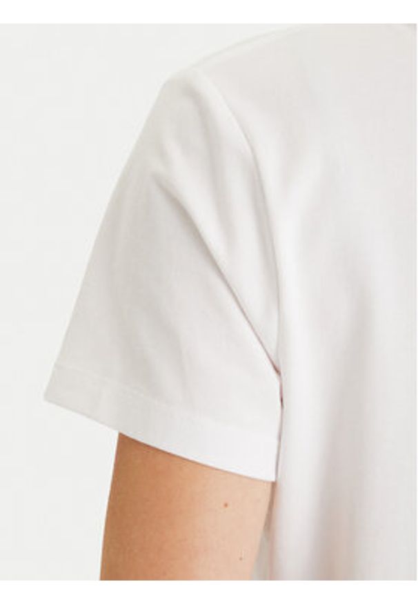 DKNY T-Shirt P61MPWNA Biały Regular Fit. Kolor: biały. Materiał: bawełna