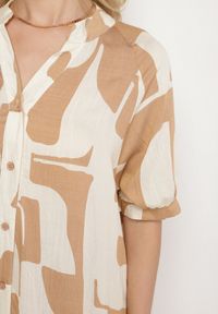 Born2be - Beżowa Wiskozowa Sukienka z Geometrycznym Wzorem Filarin. Okazja: na co dzień. Kolor: beżowy. Materiał: wiskoza. Wzór: geometria. Sezon: wiosna. Typ sukienki: proste. Styl: klasyczny, casual, elegancki #4
