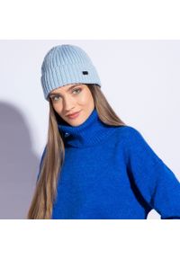 Wittchen - Damska czapka z odblaskowym włóknem jasny niebieski. Kolor: niebieski. Materiał: akryl. Sezon: zima. Styl: klasyczny, elegancki, sportowy #2