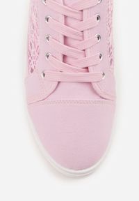 Born2be - Różowe Tenisówki z Ażurowymi Bokami Ariemessa. Okazja: do pracy, na co dzień. Zapięcie: sznurówki. Kolor: różowy. Materiał: materiał, jeans. Wzór: ażurowy. Styl: casual #2