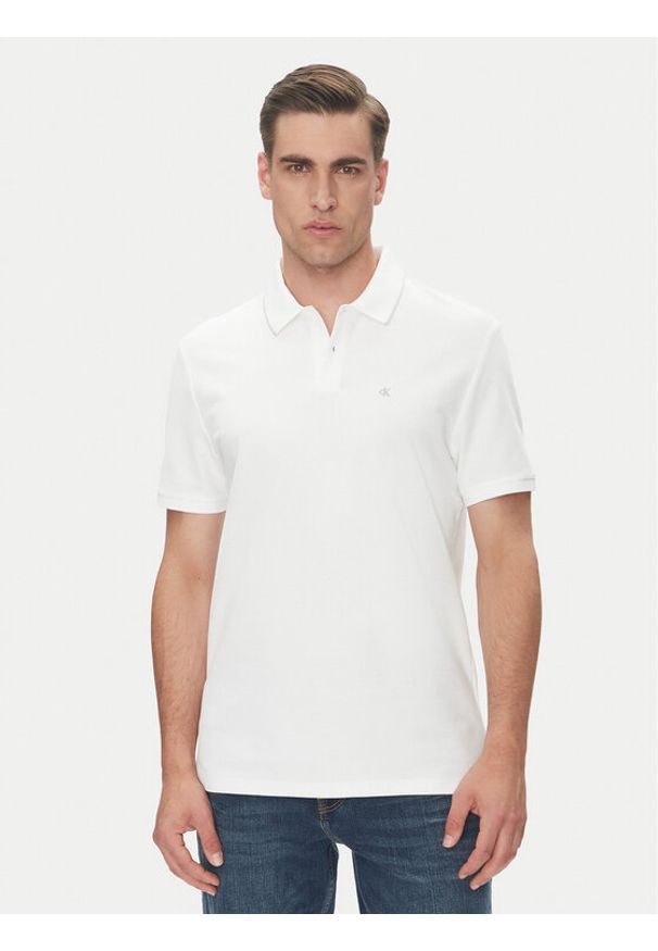 Calvin Klein Polo LV04LC239G Biały Regular Fit. Typ kołnierza: polo. Kolor: biały. Materiał: bawełna