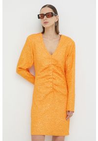 GESTUZ - Gestuz sukienka MaisieGZ kolor pomarańczowy mini dopasowana. Kolor: pomarańczowy. Długość rękawa: długi rękaw. Typ sukienki: dopasowane. Długość: mini