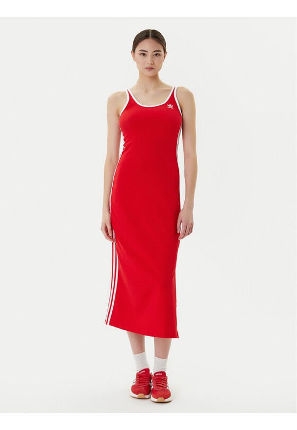 Adidas - adidas Sukienka codzienna adicolor 3-Stripes JD4620 Czerwony Slim Fit. Okazja: na co dzień. Kolor: czerwony. Materiał: bawełna. Typ sukienki: proste. Styl: casual