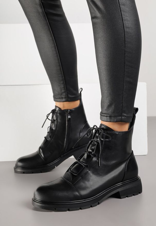 Born2be - Czarne Botki Trzewiki ze Skóry Naturalnej Lilidessa. Okazja: na co dzień. Kolor: czarny. Materiał: skóra. Styl: klasyczny, casual, elegancki