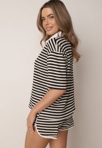 Born2be - Beżowo-Czarny Dzianinowy Komplet Oversize w Paski Koszulka Polo i Szorty Tesanore. Kolor: beżowy. Materiał: dzianina. Wzór: paski #3