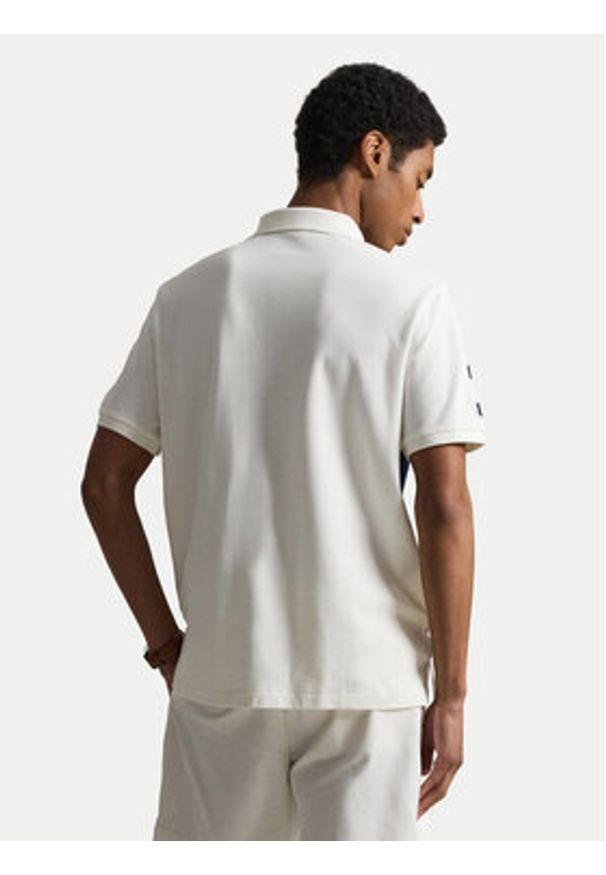 Polo Ralph Lauren Polo 710B21925001 Kremowy Regular Fit. Typ kołnierza: polo. Kolor: kremowy. Materiał: bawełna