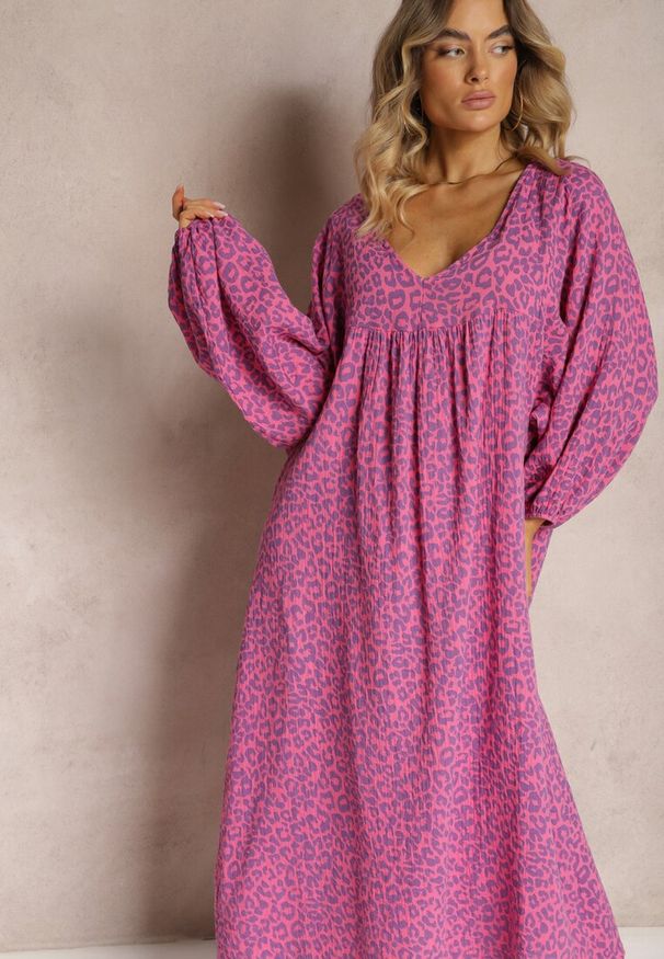 Renee - Fuksjowa Bawełniana Sukienka Trapezowa Zakończona Gumką przy Rękawach Vesivia. Kolor: różowy. Materiał: bawełna. Typ sukienki: trapezowe. Styl: street