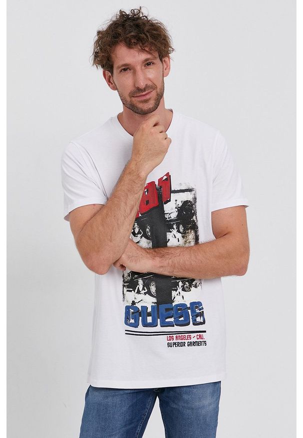Guess - T-shirt bawełniany. Kolor: biały. Materiał: bawełna. Wzór: nadruk