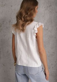 Renee - Biała Haftowana Bluzka z Bawełny Zdobiona Falbankami Bolidia. Typ kołnierza: kołnierz z falbankami. Kolor: biały. Materiał: bawełna. Wzór: haft, aplikacja. Styl: boho #6