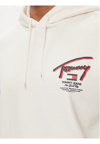 Tommy Jeans Bluza 3D Street DM0DM18647 Biały Regular Fit. Kolor: biały. Materiał: syntetyk, bawełna. Styl: street #5