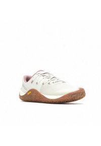 Buty do biegania damskie Merrell Trail Glove 7. Kolor: różowy. Materiał: materiał, syntetyk. Szerokość cholewki: normalna