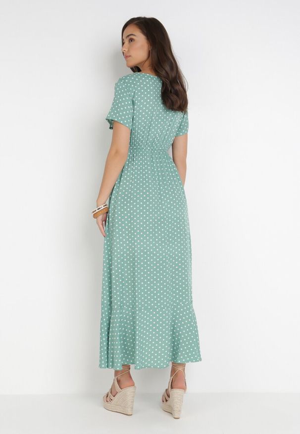 Born2be - Miętowa Sukienka Echosia. Kolor: miętowy. Materiał: materiał. Długość rękawa: krótki rękaw. Wzór: kropki. Typ sukienki: kopertowe. Długość: maxi