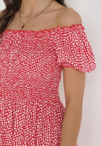 Born2be - Czerwona Bawełniana Sukienka Hiszpanka w Kwiatki Rutani. Okazja: na imprezę. Typ kołnierza: dekolt hiszpanka. Kolor: czerwony. Materiał: bawełna. Wzór: kwiaty. Sezon: lato. Styl: elegancki #2