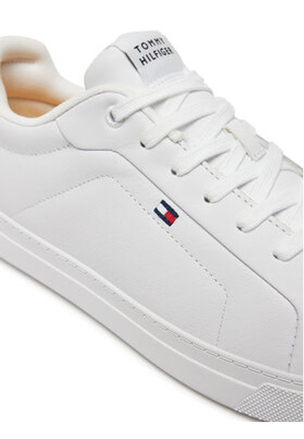 TOMMY HILFIGER - Tommy Hilfiger Sneakersy Icon Court Pinperf Lth FM0FM05483 Biały. Kolor: biały. Materiał: skóra