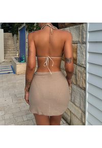 Intica - Bikini prążkowane z pareo na plażę Frederika. Kolor: brązowy. Materiał: prążkowany #2