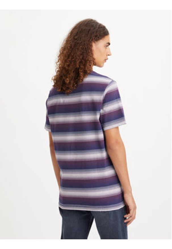 Levi's® T-Shirt Original Housemark 566050156 Fioletowy Regular Fit. Kolor: fioletowy. Materiał: bawełna