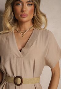Renee - Ciemnobeżowa Pudełkowa Sukienka z Wiskozy z Dekoltem V Paskiem i Rozcięciami po Bokach Soniloria. Okazja: na co dzień. Typ kołnierza: dekolt w kształcie V. Kolor: beżowy. Materiał: wiskoza. Typ sukienki: proste. Styl: casual