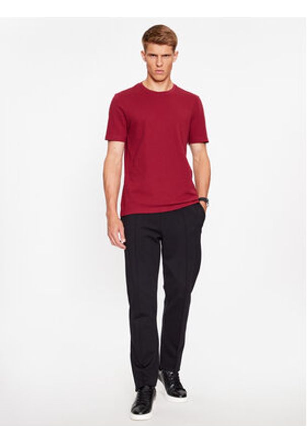 BOSS T-Shirt Tiburt 240 50452680 Czerwony Regular Fit. Kolor: czerwony. Materiał: bawełna