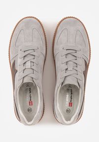Renee - Szare Sneakersy Kultowe Tenisówki z Zamszu Naturalnego ze Skórzaną Wkładką Rionae. Okazja: na co dzień, na randkę. Kolor: szary. Materiał: zamsz, skóra #7