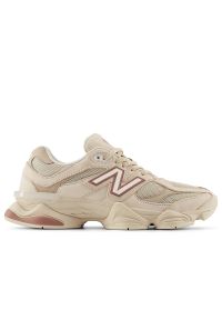 Buty New Balance U9060ZGC - beżowe. Kolor: beżowy. Materiał: guma, skóra, syntetyk, materiał. Szerokość cholewki: normalna. Sport: turystyka piesza