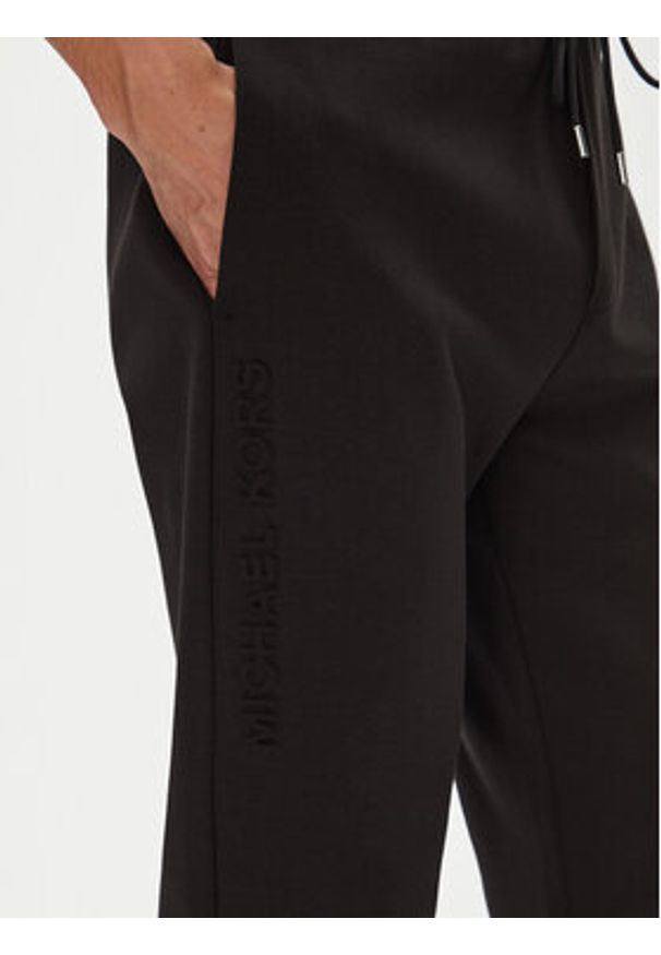 Michael Kors Spodnie dresowe CR552G65MF Czarny Regular Fit. Kolor: czarny. Materiał: bawełna