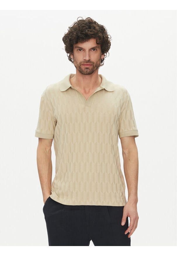 Marciano Guess Polo 5GHP03 6326A Beżowy Regular Fit. Typ kołnierza: polo. Kolor: beżowy. Materiał: syntetyk