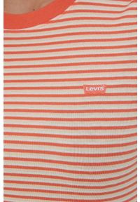 Levi's® - Levi's t-shirt bawełniany kolor pomarańczowy. Okazja: na spotkanie biznesowe. Kolor: pomarańczowy. Materiał: bawełna. Długość rękawa: krótki rękaw. Długość: krótkie. Wzór: aplikacja. Styl: biznesowy #4