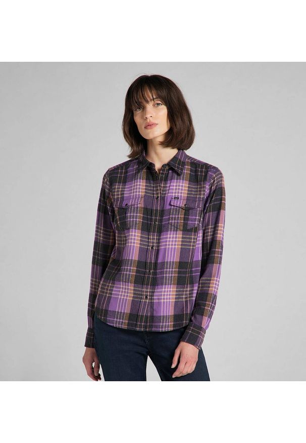 Lee - LEE REGULAR WESTERN SHIRT DAMSKA KOSZULA Z DŁUGIM RĘKAWEM KRATKA AMETHYST ORCHID L45SXATI. Długość rękawa: długi rękaw. Długość: długie. Wzór: kratka