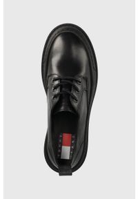 Tommy Jeans półbuty skórzane Foxing Leather Shoe EN0EN01905.BDS damskie kolor czarny na platformie. Zapięcie: sznurówki. Kolor: czarny. Materiał: skóra. Obcas: na platformie #4
