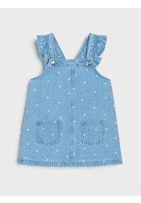 Sinsay - Sukienka jeansowa na ramiączkach w kropki - niebieski. Kolor: niebieski. Materiał: jeans. Długość rękawa: na ramiączkach. Wzór: kropki