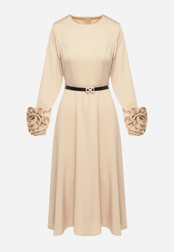 Born2be - Beżowa Sukienka Wieczorowa Ozdobiona Paskiem i Kwiatami 3D Temarita. Kolor: beżowy. Wzór: aplikacja, kwiaty. Styl: wizytowy