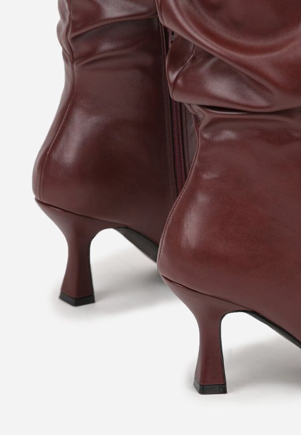 Renee - Bordowe Kozaki Typu Slouchy na Szpilce Wiolina. Okazja: na imprezę. Kolor: czerwony. Obcas: na szpilce. Styl: elegancki