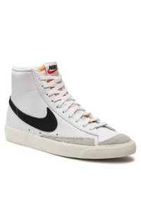 Nike Sneakersy Blazer Mid '77 Vntg BQ6806 100 Biały. Kolor: biały. Materiał: skóra