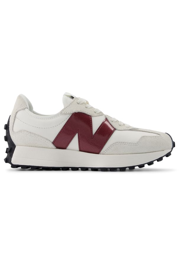 Buty damskie New Balance WS327JWC – białe. Okazja: na co dzień. Kolor: biały. Materiał: dresówka, guma, syntetyk, materiał, skóra. Szerokość cholewki: normalna. Sezon: wiosna
