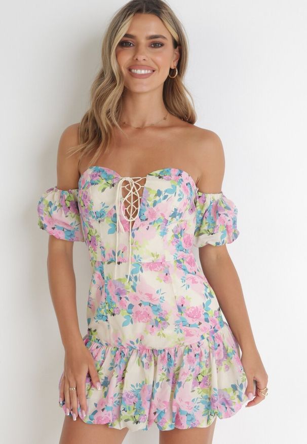 Born2be - Jasnobeżowa Sukienka Mini z Opuszczonymi Rękawami i Ozdobnym Sznurowaniem z Bawełny Gabrisa. Kolor: beżowy. Materiał: bawełna. Długość: mini