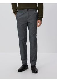 Reserved - Spodnie chino slim fit - ciemnoszary. Kolor: szary. Materiał: bawełna, tkanina