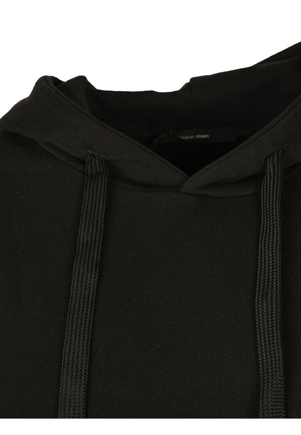Xagon Man Bluza | MDXAS1 | Mężczyzna | Czarny. Okazja: na co dzień. Typ kołnierza: kaptur. Kolor: czarny. Materiał: bawełna. Wzór: aplikacja. Styl: casual