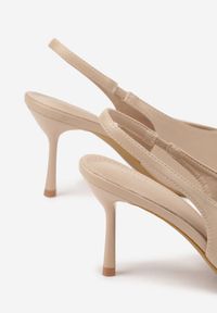 Born2be - Ciemnobeżowe Sandały Vices na Szpilce z Noskiem w Szpic Tilvianea. Okazja: na co dzień. Kolor: beżowy. Materiał: jeans, satyna. Obcas: na szpilce. Styl: wizytowy, casual, elegancki. Wysokość obcasa: średni #2