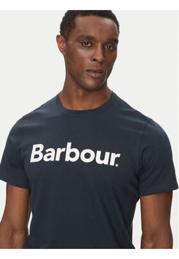 Barbour T-Shirt Logo MTS0531NY31 Granatowy Tailored Fit. Kolor: niebieski. Materiał: bawełna