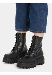 Calvin Klein Jeans Botki Flatform Lace Up Boot Lth YW0YW01110 Czarny. Kolor: czarny