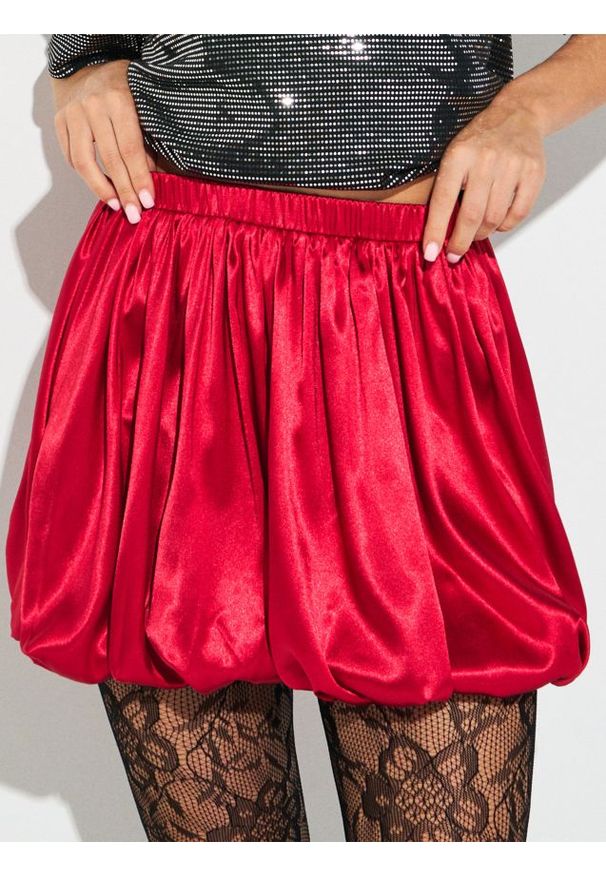 Sinsay - Spódnica mini bombka - czerwony. Kolor: czerwony
